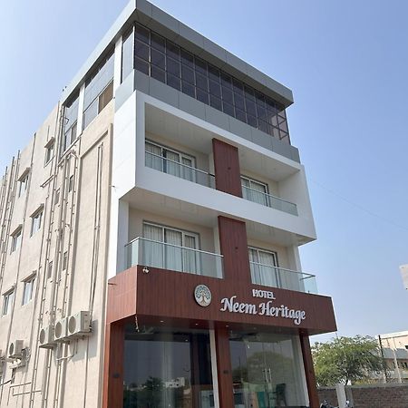 Hotel Neem Heritage Shirdi Ngoại thất bức ảnh