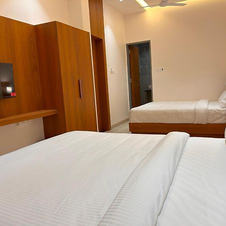 Hotel Neem Heritage Shirdi Ngoại thất bức ảnh