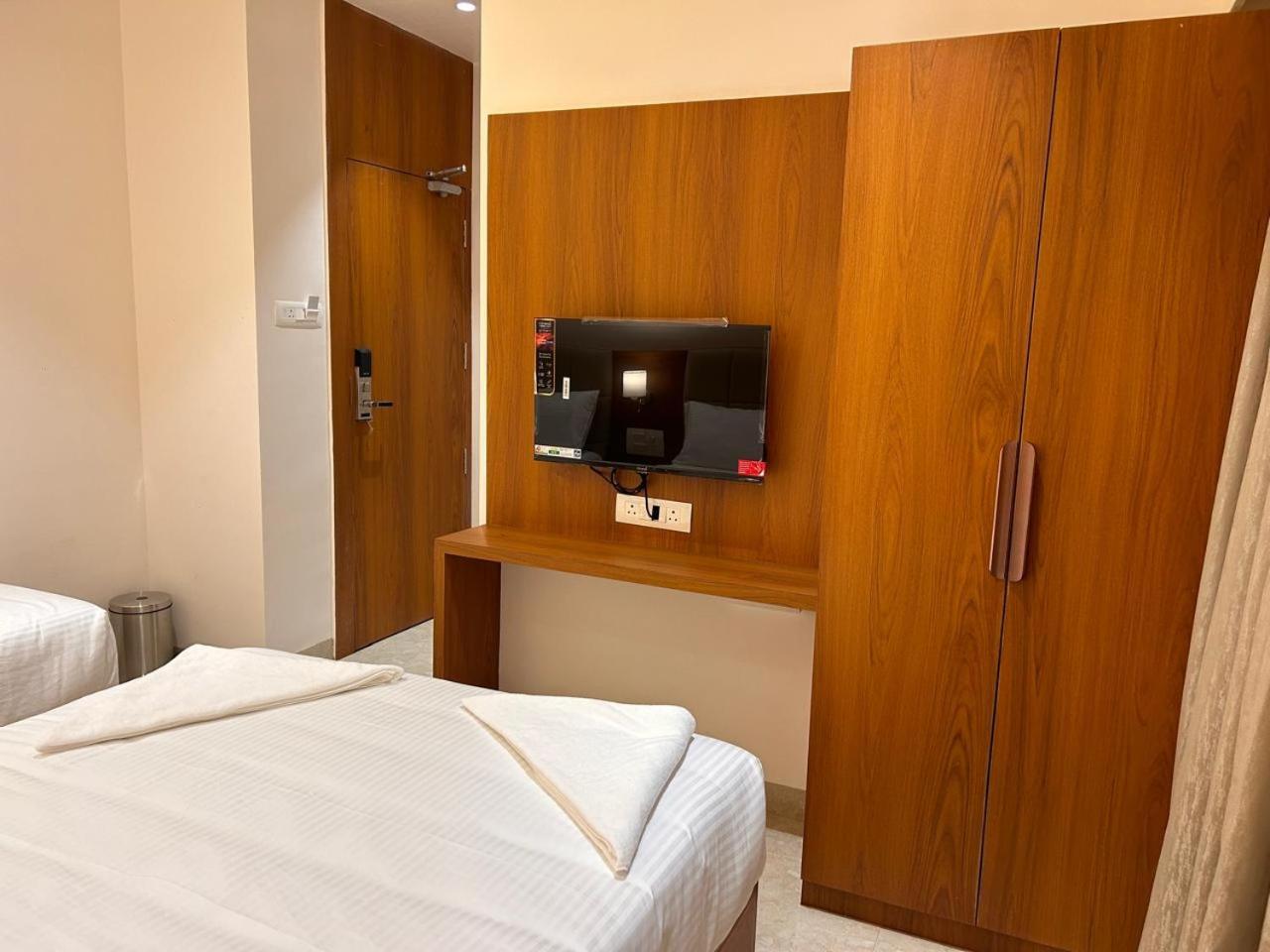 Hotel Neem Heritage Shirdi Ngoại thất bức ảnh
