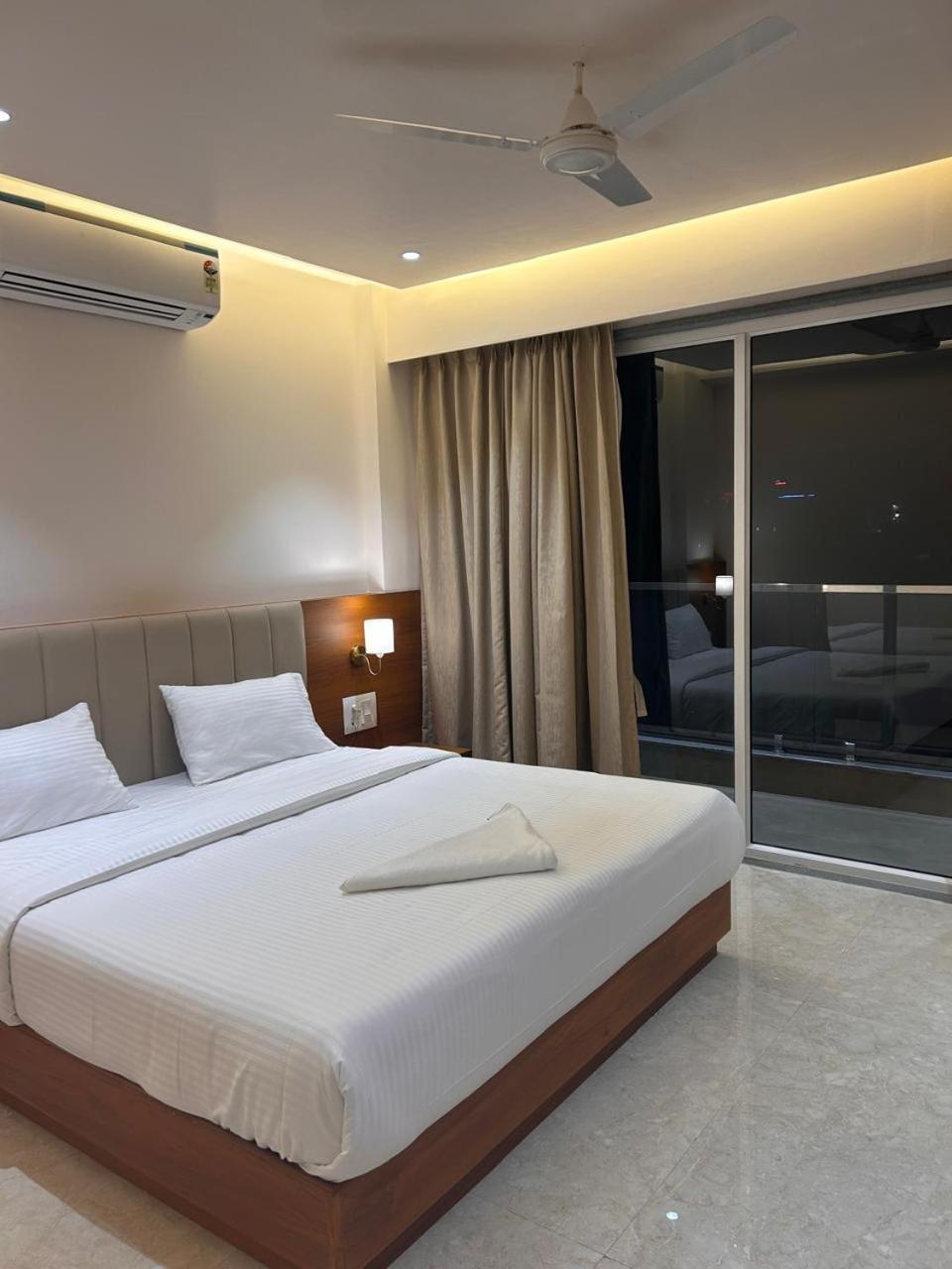 Hotel Neem Heritage Shirdi Ngoại thất bức ảnh