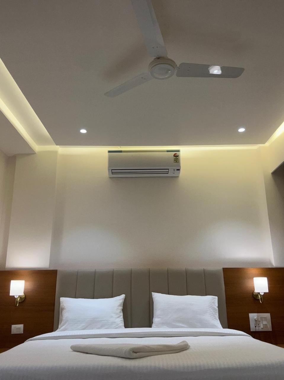 Hotel Neem Heritage Shirdi Ngoại thất bức ảnh